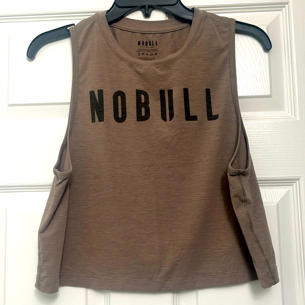 NOBULL brown crop muscle tank size medium